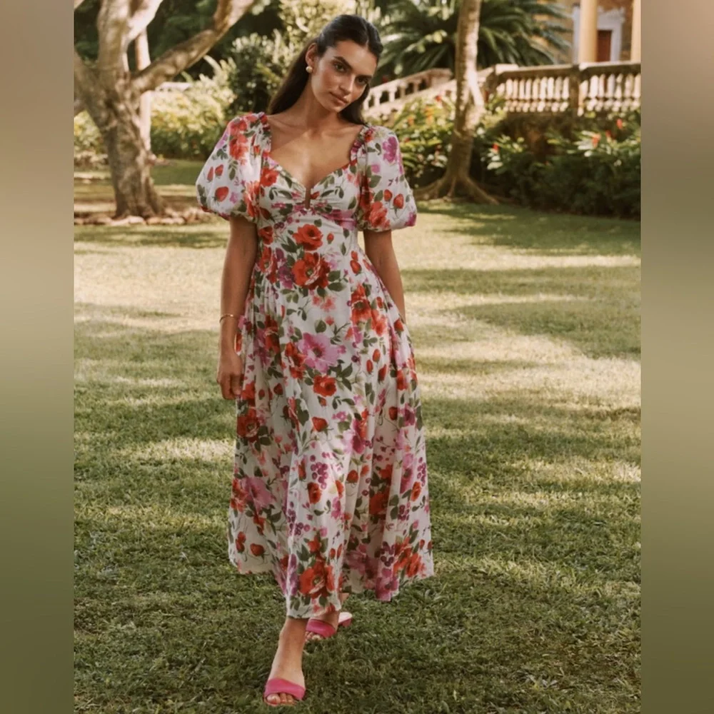 Abercrombie & Fitch - Maxi Dress Strawberry Print and Bow tie Back